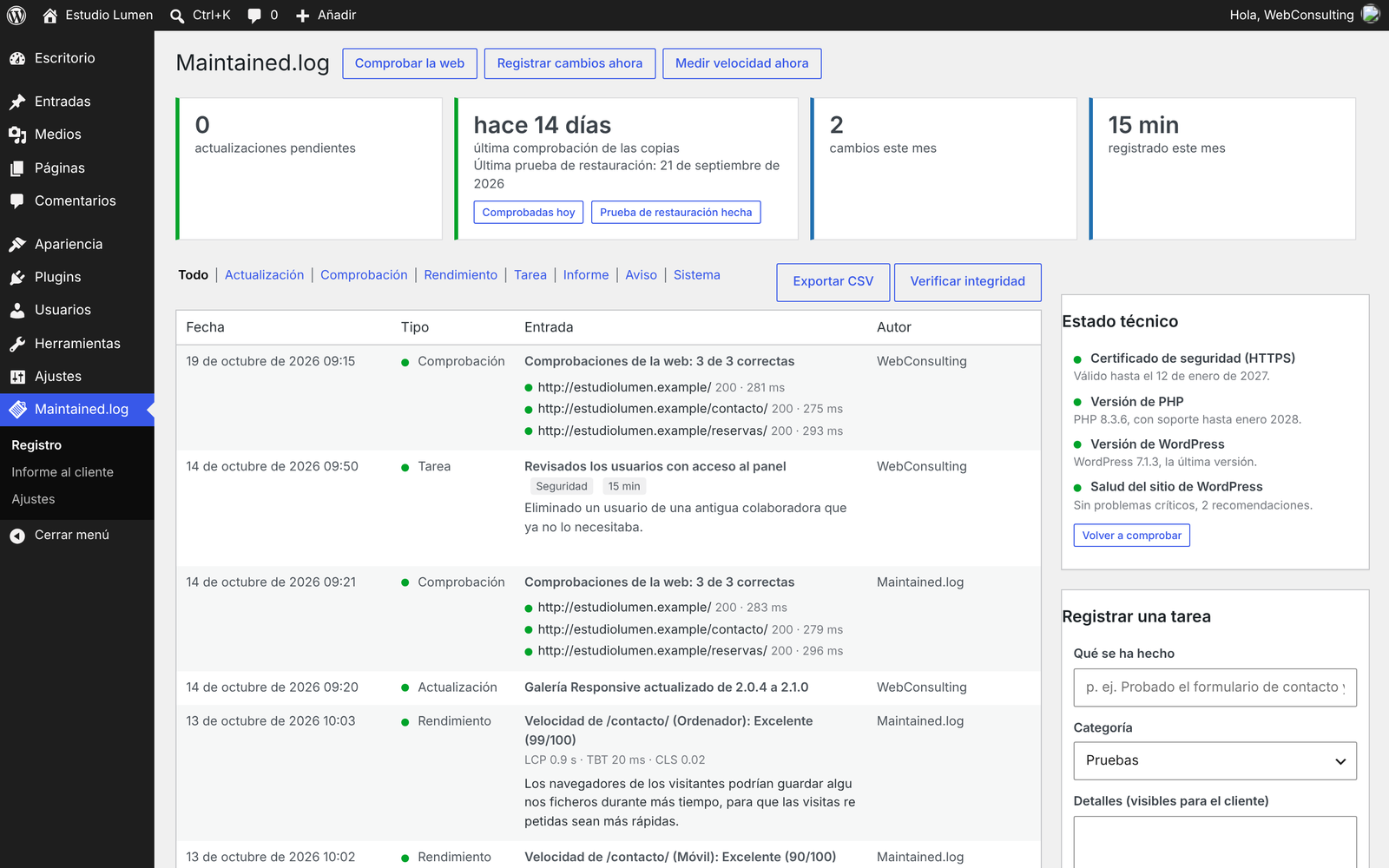 Pantalla de registro del plugin Maintained.log con actualizaciones, comprobaciones de la web y tareas